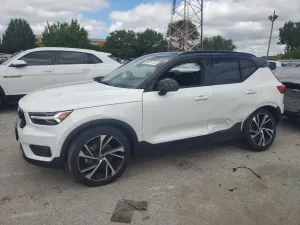 Volvo XC40 T5 R-DESIGN 2.0L 4 2021