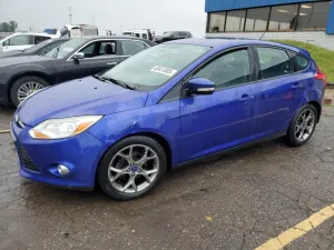 Ford Focus SE 2.0L 4 2014