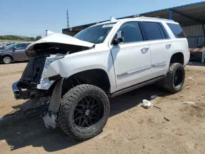 Cadillac Escalade PLATINUM 6.2L 8 2016