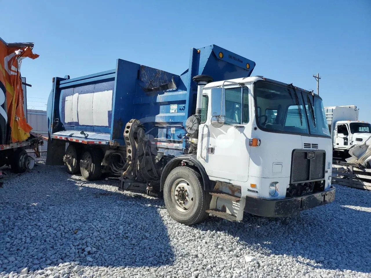 Autocar Xpeditor 10.8L 6 2011