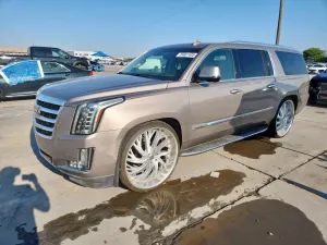 Cadillac Escalade ESV LUXURY 6.2L 8 2015