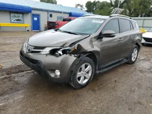 Toyota Rav4 XLE 2.5L 4 2013