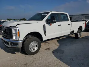 Ford F-250 SUPER DUTY 6.8L 8 2023
