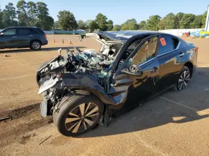Nissan Altima 2.5L 4 2022