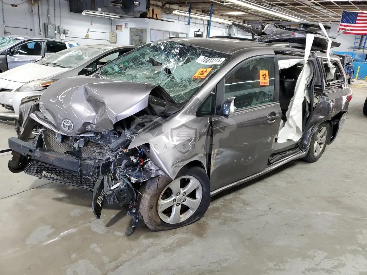 Toyota Sienna 3.5L 6 2016