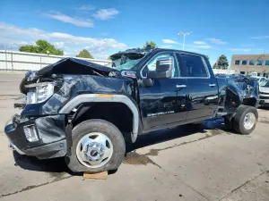 GMC Sierra K3500 DENALI 6.6L 8 2023