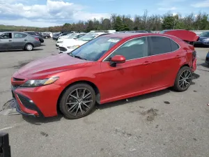 Toyota Camry SE 2.5L 4 2021