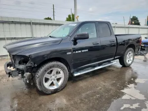 Dodge RAM ST 5.7L 8 2012