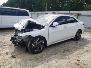 Hyundai Elantra SEL 2.0L 4 2024