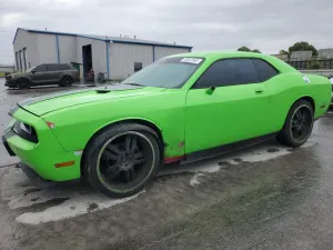 Dodge Challenger SE 3.5L 6 2010