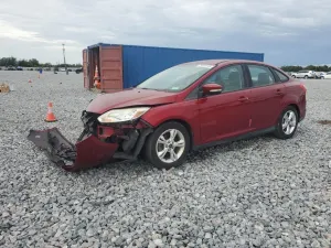 Ford Focus SE 2.0L 4 2014