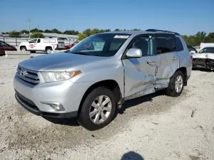 Toyota Highlander BASE 3.5L 6 2012