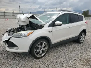 Ford Escape TITANIUM 2.0L 4 2014