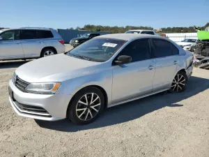 Volkswagen Jetta SE 1.4L 4 2016