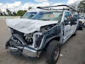 Ford F-250 SUPER DUTY 6.2L 8 2022