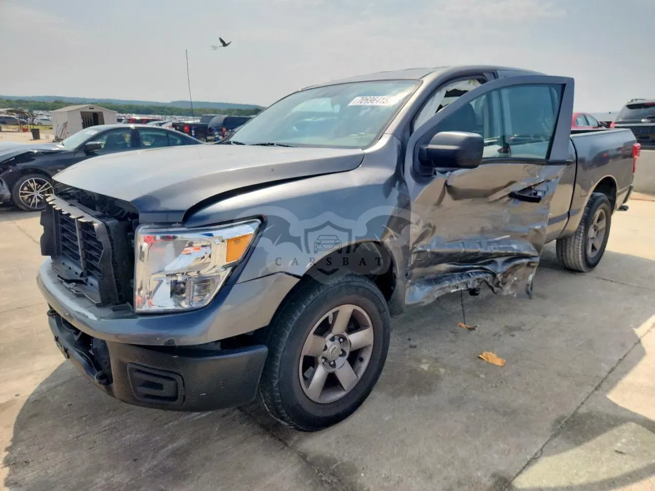 Nissan Titan S 5.6L 8 2018