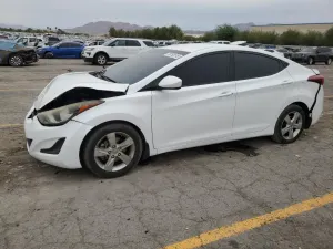 Hyundai Elantra SE 1.8L 4 2016