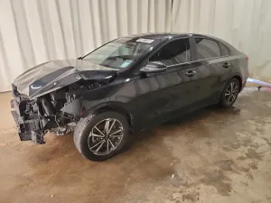 Kia Cerato / Forte / K3 2 L 4 2023