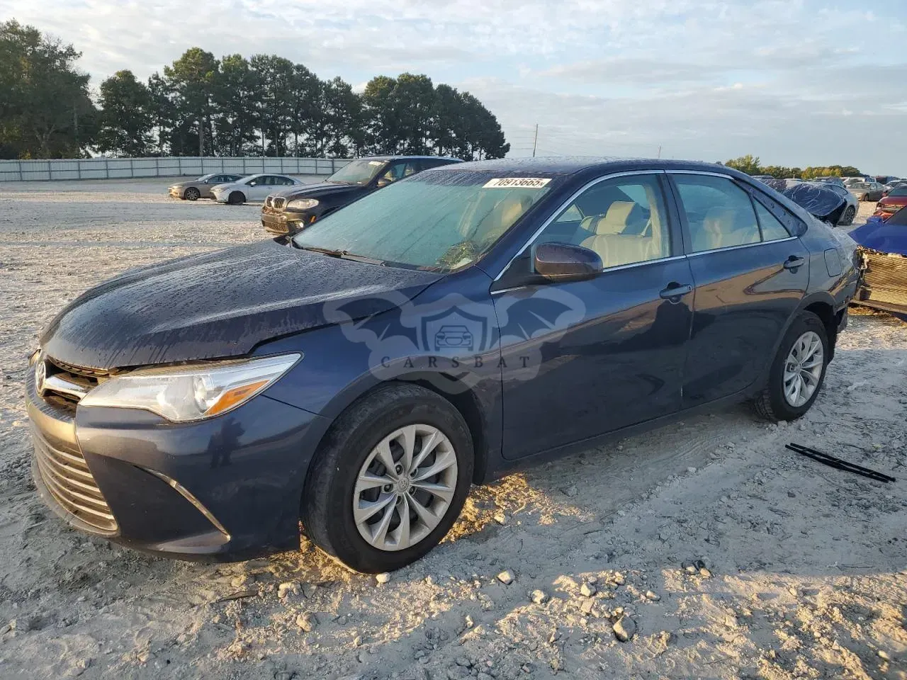 Toyota Camry LE 2.5L 4 2017