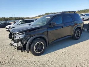 Nissan Pathfinder ROCK CREEK 3.5L 6 2024
