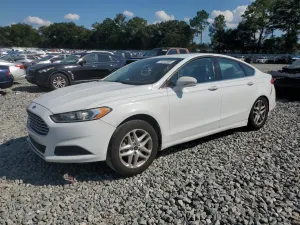 Ford Fusion SE 2.5L 4 2014
