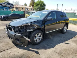 Nissan Rogue S 2.5L 4 2013