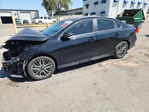 Kia Cerato / Forte / K3 GT LINE 2 L 4 2024