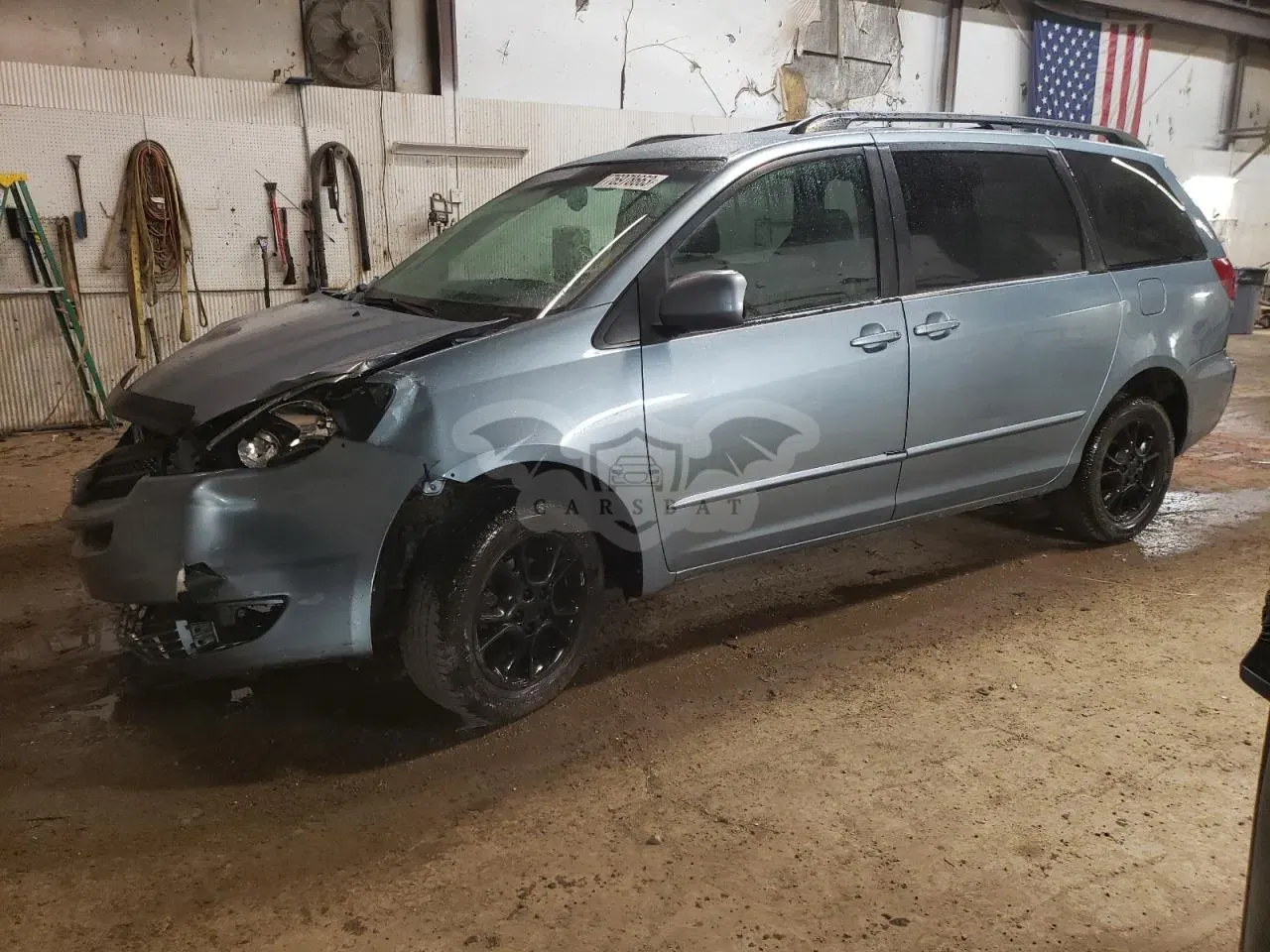 Toyota Sienna XLE 3.3L 6 2004