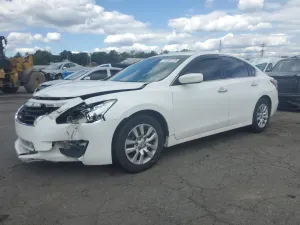 Nissan Altima 2.5 2.5L 4 2015