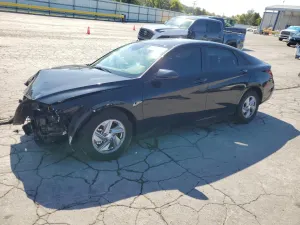 Hyundai Elantra SE 2.0L 4 2025