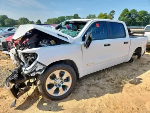 RAM 1500 5.7L 8 2024