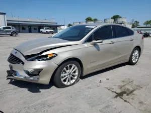 Ford Fusion SEL 2.0L 4 2019