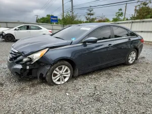 Hyundai Sonata GLS 2.4L 4 2013