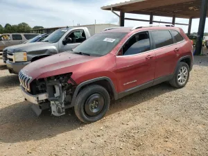 Jeep Cherokee LATITUDE 2.4L 4 2015