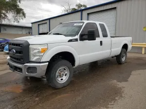 Ford F-250 SUPER DUTY 6.2L 8 2015