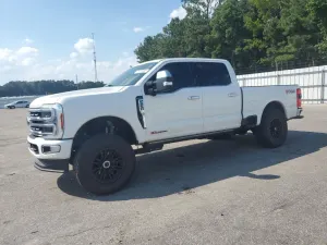 Ford F-250 SUPER DUTY 6.7L 8 2024