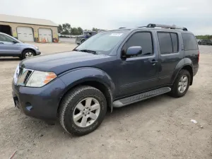 Nissan Pathfinder S 4.0L 6 2012
