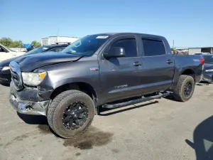 Toyota Tundra 5.7L 8 2012