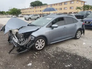 Toyota Corolla LE 1.8L 4 2020