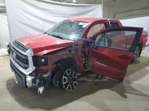 Toyota Tundra DOUBLE CAB SR 5.7L 8 2015