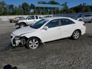 Toyota Camry BASE 2.4L 4 2009