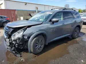 Nissan Pathfinder SV 3.5L 6 2022