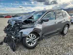 Nissan Rogue S 2.5L 4 2020