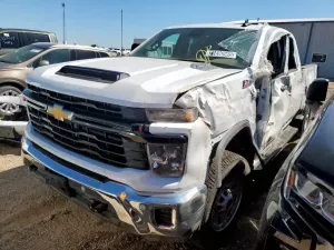 Chevrolet Silverado 1500 K2500 HEAVY DUTY 6.6L 8 2025