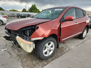 Nissan Rogue S 2.5L 4 2013