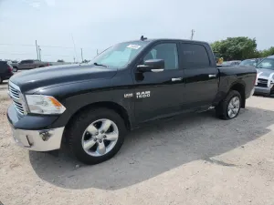 RAM 1500 SLT 5.7L 8 2017