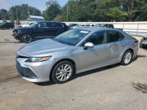 Toyota Camry LE 2.5L 4 2021