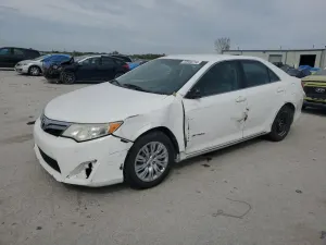 Toyota Camry L 2.5L 4 2014
