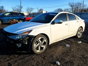 Hyundai Elantra LIMITED 1.6L 4 2023