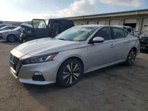 Nissan Altima SV 2.5L 4 2022
